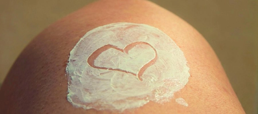 Imagem do post Menos oleosidade e proteção! Conheça o Protetor solar com textura acqua