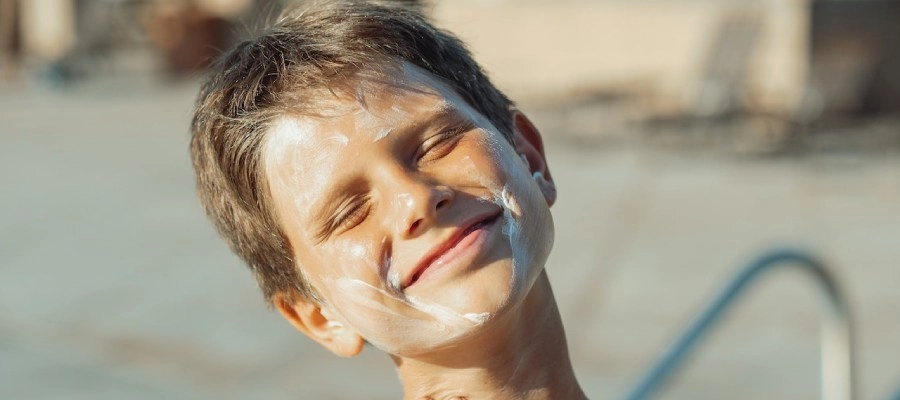 Imagem do post Tipos de protetor solar: descubra qual é o indicado para a sua pele 