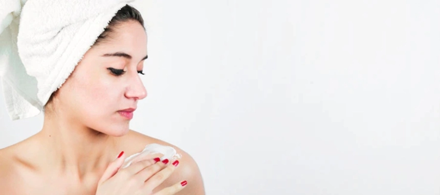 Imagem do post Como cuidar da pele do pescoço e colo de forma prática?