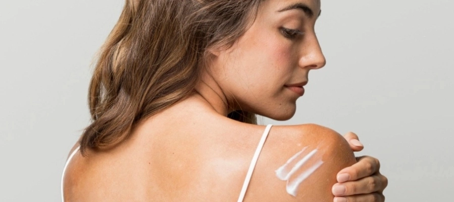 Imagem do post Hidratante corporal faz bem para a pele? Como usar?