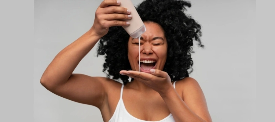 Imagem do post Hidratação para cabelos cacheados: passo a passo prático