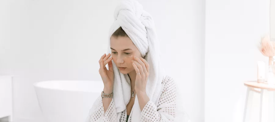 Imagem do post Skin care para olheiras: aprenda a amenizar as marcas embaixo dos olhos